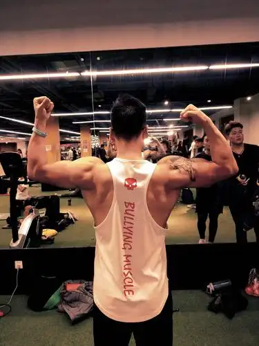 延翔阳光私人教练张彬彬