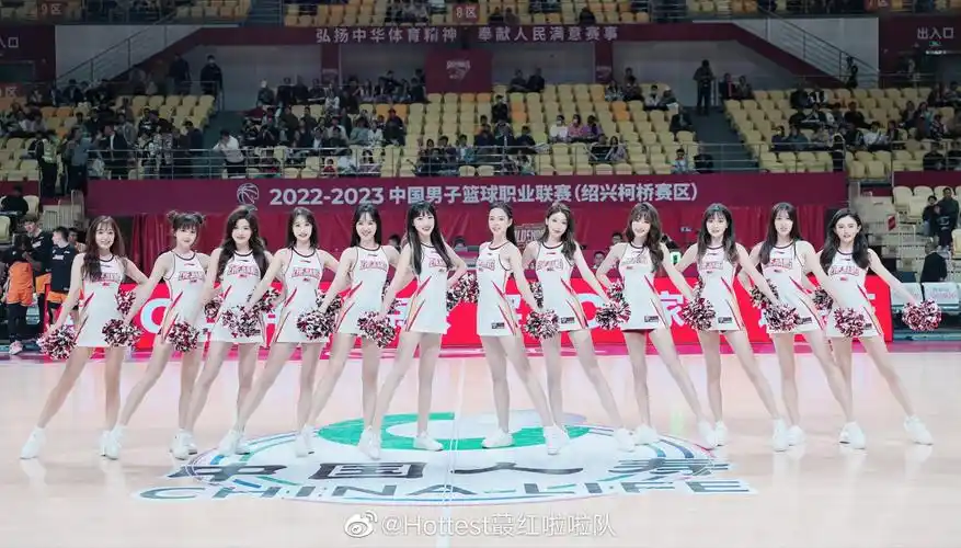 浙江啦啦队:我们是cba亚军 超级棒 下赛季要继续加油哦-南洋体育