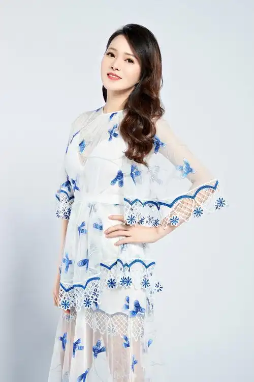 伊能静2020年12月,著名歌手,演员伊能静参加浙江卫视的励志综艺节目