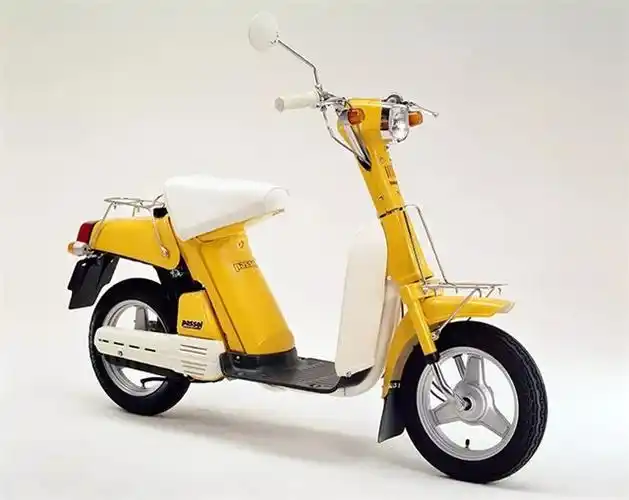 揭秘雅马哈倒三轮tricity的前世今生(上)_雅马哈摩托车_导购_摩信网