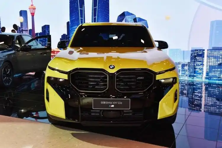 宝马大型suv官降17.8万