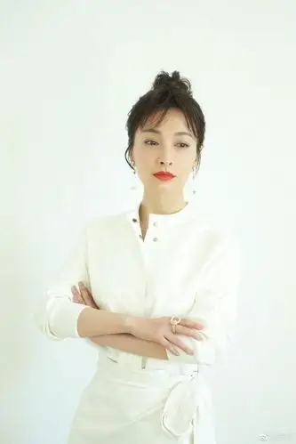 今天,很荣幸出席了法语活动月的新闻发布会.