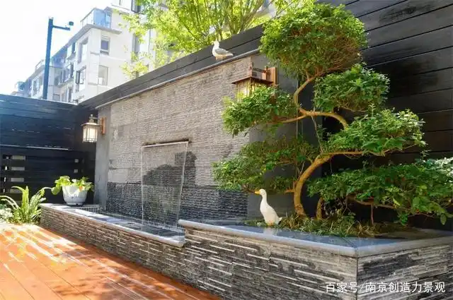 庭院景墙怎么设计?这样设计美了整个院子!