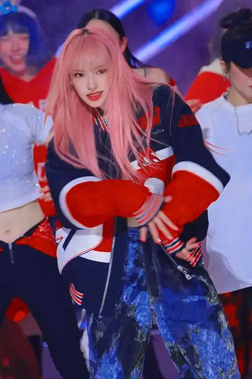 程潇了不起舞社小白船舞台##程潇了不起舞社2