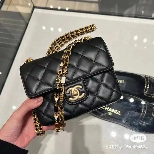 chanel珐琅mini方胖子