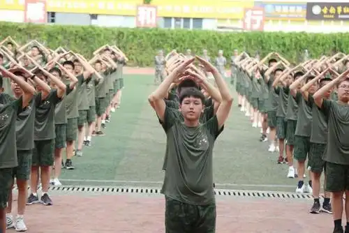 北大附中深圳南山分校 高一军训闭营,乘风继续远航!
