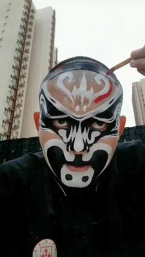 娱乐#京剧钟馗嫁妹,小哥哥画钟馗脸谱,真的是太牛了吧