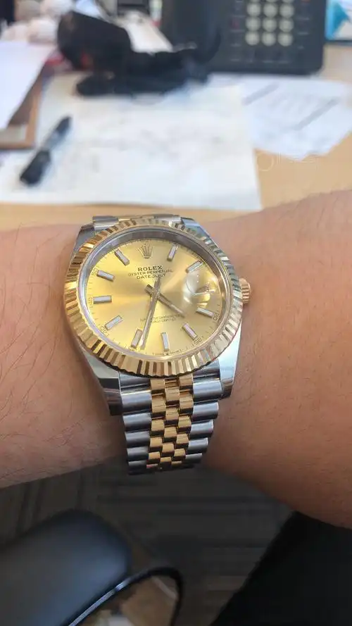 今年给自己的生日礼物,劳力士41日志间金款