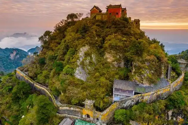 武当山,又称太上老君之山,武当山.