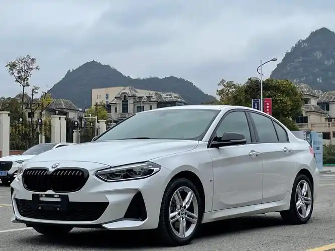 宝马 宝马1系  2021款 改款 120i m运动曜夜版图片