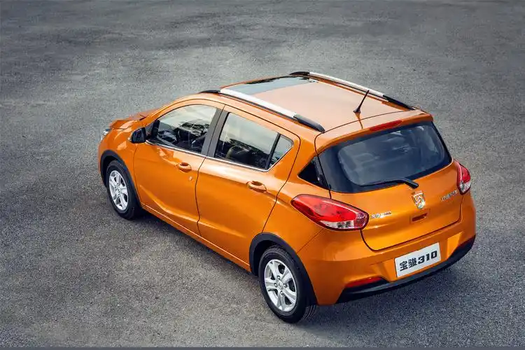 落地不到4万元,这3款车最低油耗3毛钱/公里