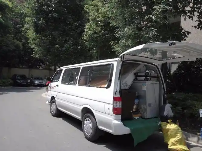 成都金杯车面包车搬家拉货