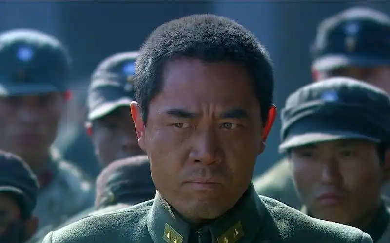 冯天魁怒砍逃跑师长,川军再次孤军奋战