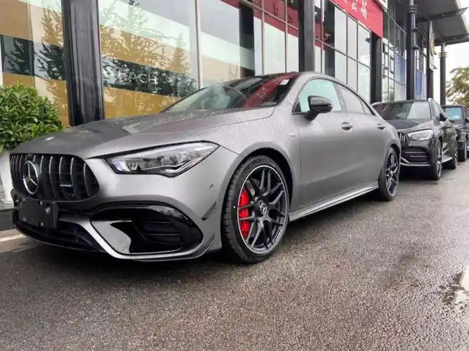 奔驰amgcla45s简洁硬朗性能闪亮