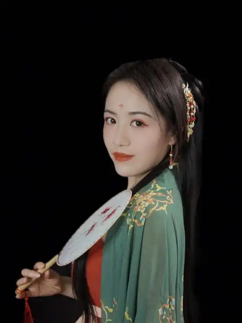 救命85远山娥黛的诃子裙套装太值了绝美