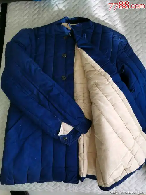 滚动鼠标滚轴,图片即可轻松放大,缩小更多"其他服饰