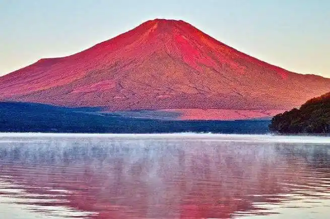 粉色富士山,如梦如幻童话境,江山尽入画.#旅游美景