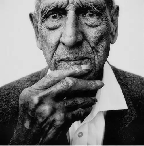 黑白人物摄影素材,来自互联网搜索