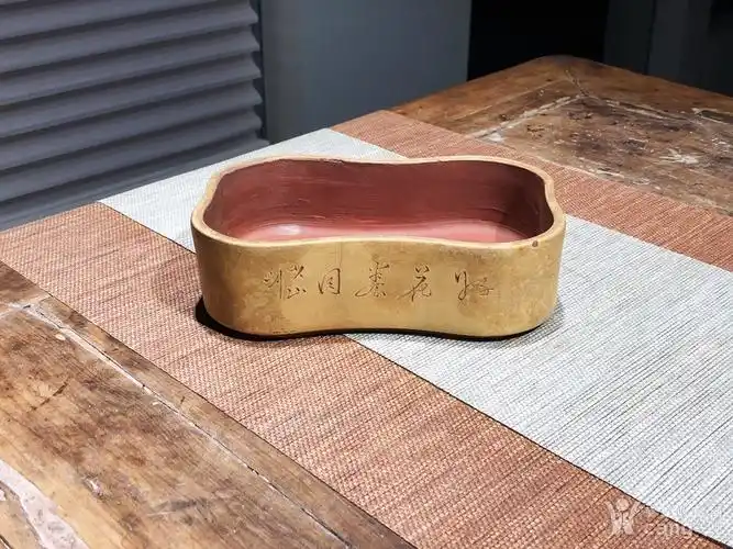 晚清民国 宜兴紫砂.少山刻水仙盆