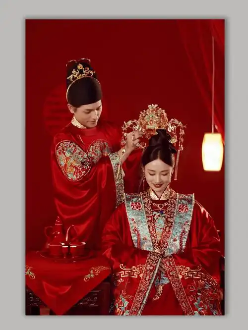 广州婚纱照推荐78风格:中式 古装 内景91出品:@太古恋影7715