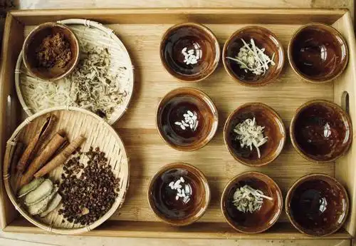 大理州实验小学136班"白族三道茶的制作与品尝"中队活动