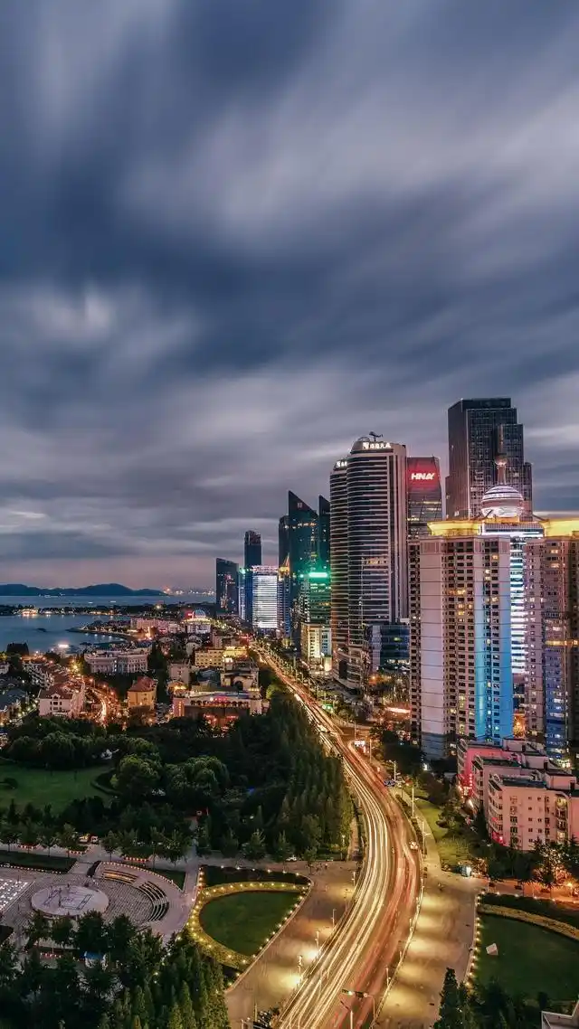 美图|十二个国内城市美景,五个国家美景