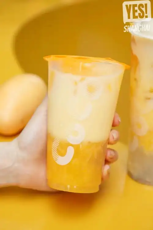 冰淇淋杨枝甘露 大块大块的芒果粒,加入了冰淇淋球之后,奶香十足