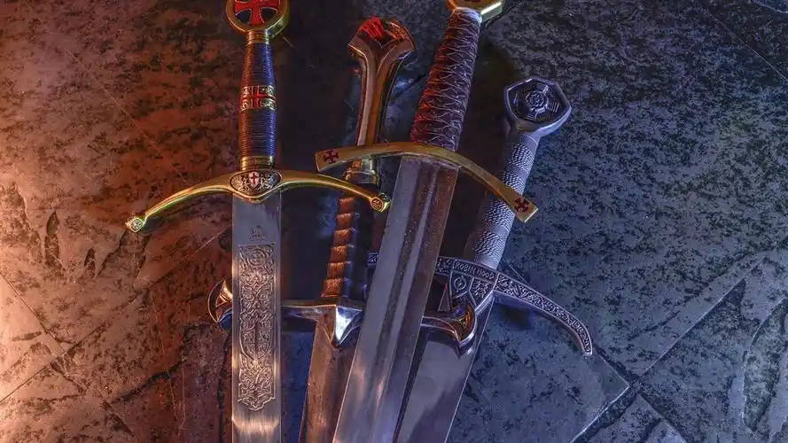 下载1366x768 十字军剑,刀锋 壁纸, 图片