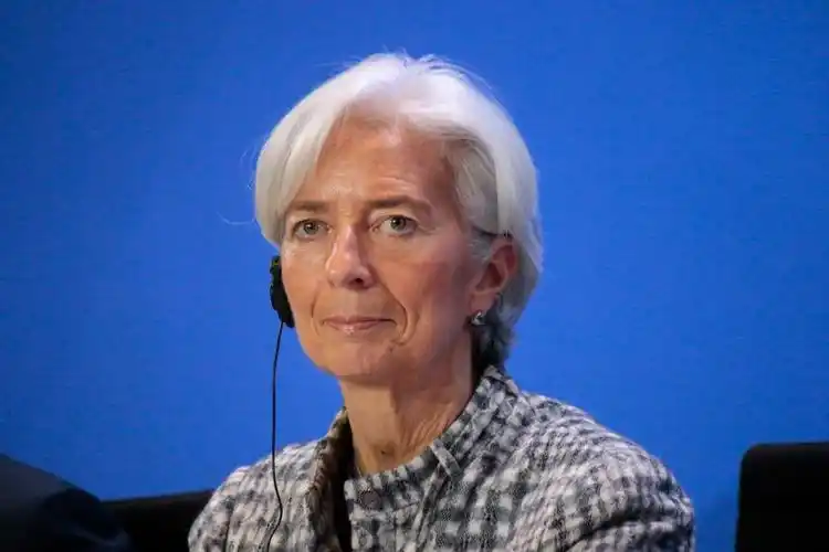 克里斯汀·拉加德(christine lagarde)承诺更多量化宽