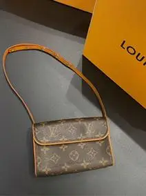 lv/路易威登 中古老花 迷你腰包 斜挎胸前包尺寸约:16*