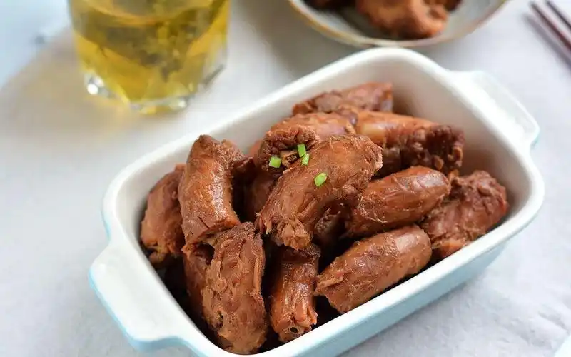 香辣卤鸡脖自制追剧小零食味道完全不输买来的