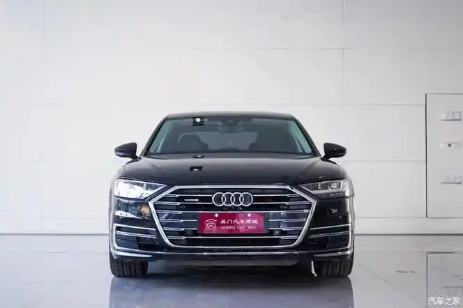 奥迪a8 2021款 a8l 55 tfsi quattro 豪华型 5.9万公里