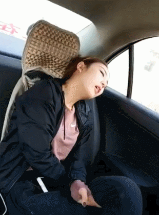 爆笑gif图到底是年轻年轻真的好疯狂