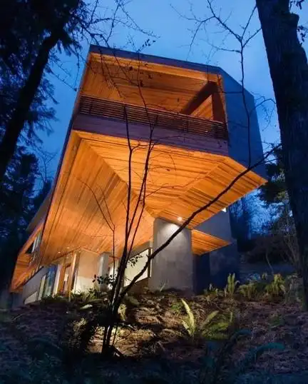 谁有暮光之城爱德华的家的图片?