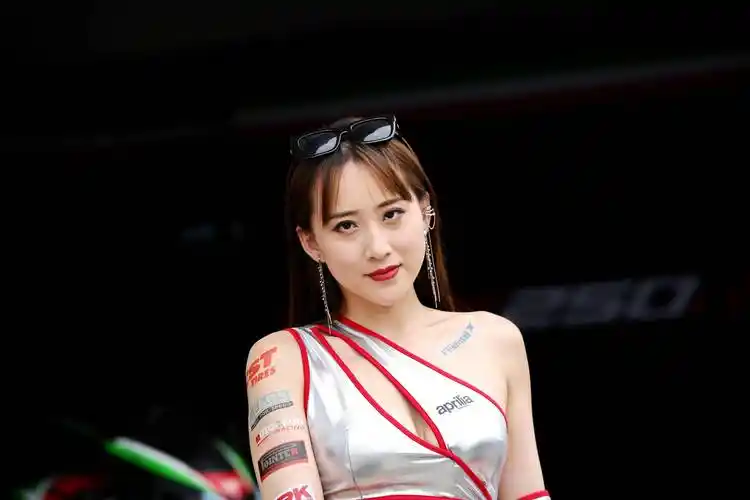 2022 aprilia gpr250r 统一赛贵阳站:赛车女郎_骏驰_摩托车_赛车场