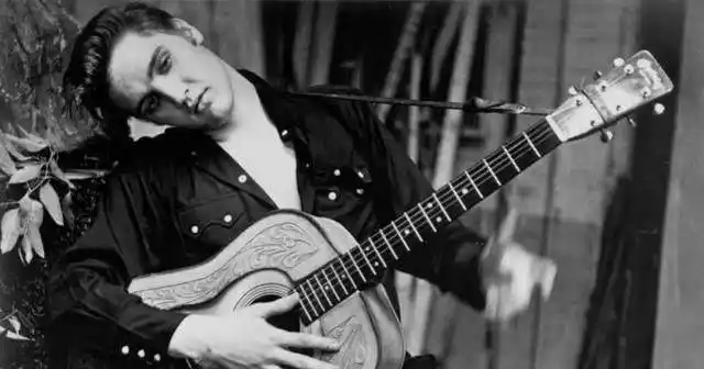 猫王从军记:美国摇滚巨星"猫王"曾当大兵,派往德国驻守铁幕