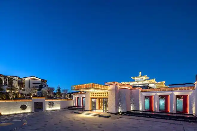 迪庆月光城英迪格酒店正式揭幕引领宾客寻找心中的日月