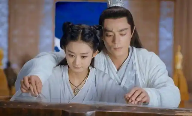 《花千骨》:霓漫天伤害花千骨,不全是嫉妒她,四点看出她的心酸_蜀山