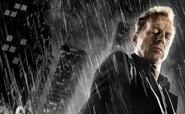 英国权威杂志《totalfilm》评选的电影史上最棒的20名警察中,布鲁斯