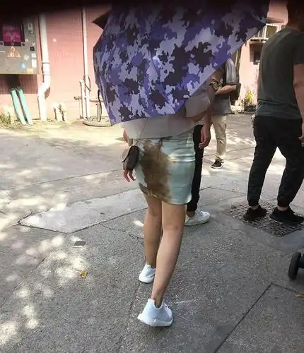 别人都以为我拉稀了…真是一条懒裙!