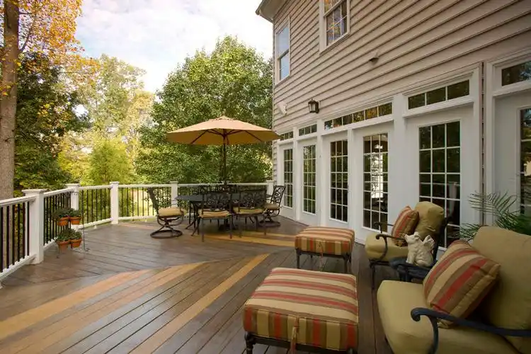 美式风格别墅露天阳台设计装修效果图赏析