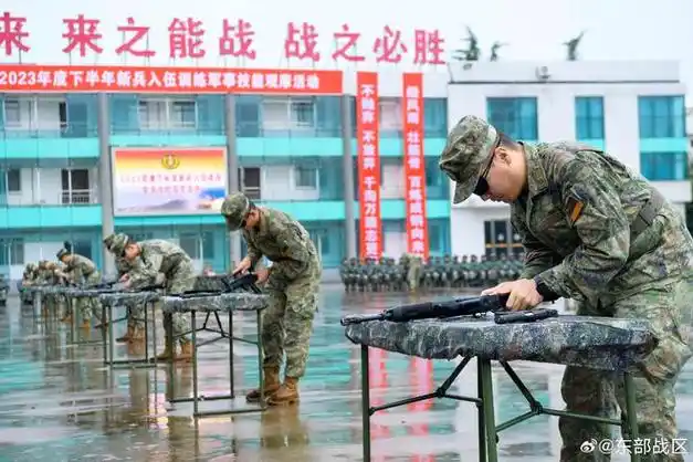 火箭军秋季新兵开训