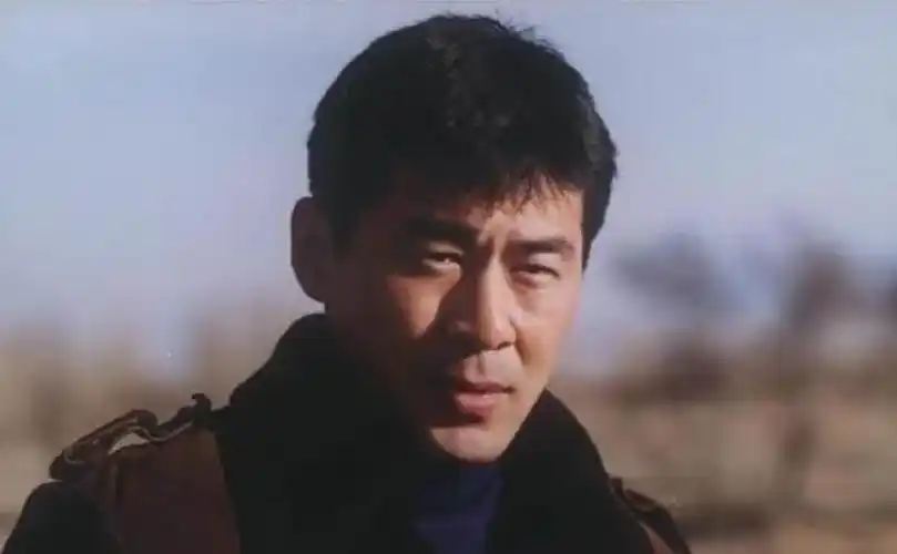 回顾吴越离开陈建斌18年之后坚持嫁给自己与父亲相依为命