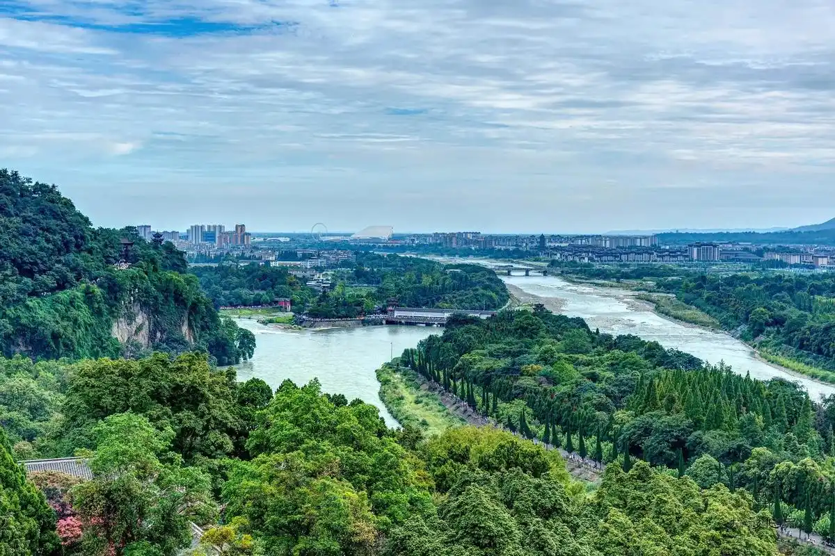 都江堰景区俯瞰全景