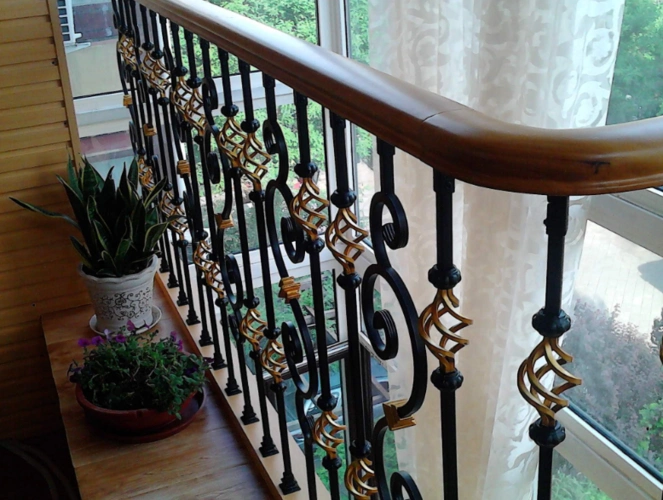郑州铁艺楼梯扶手图片大全