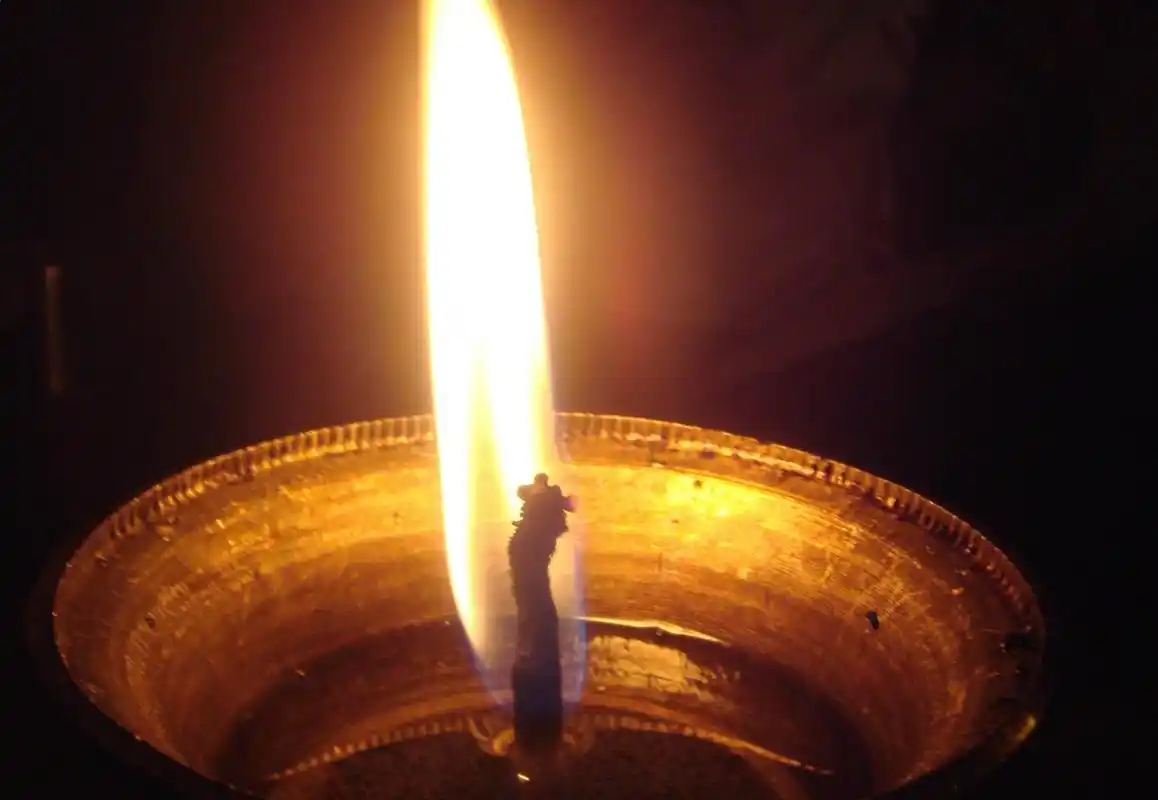 开门七件事丨最早的油非常金贵不是用来吃的而是用来点灯照亮读书人