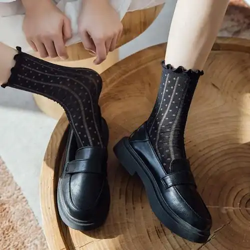 黑色搭配玛丽珍鞋乐福鞋的袜子女中筒袜外穿潮ins蕾丝半桶袜薄短