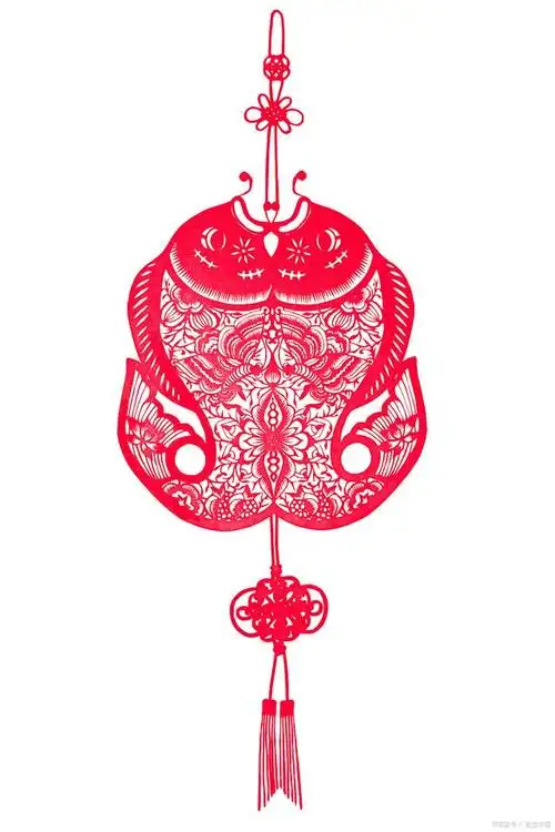 剪纸文化是中国传统的民间艺术,是中国民间传统艺术的文化遗产,通过