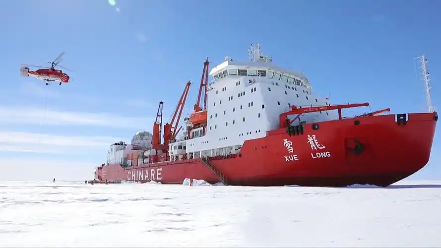 破冰船是怎么破冰的?数米厚冰层如履平地,解析其工作原理