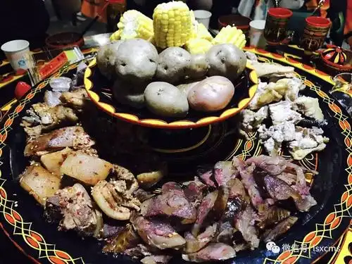 彝族生态美食演艺餐厅西昌"彝韵轩"